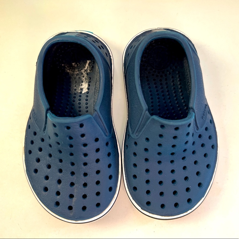 Native Navy Blue Sandals size 4